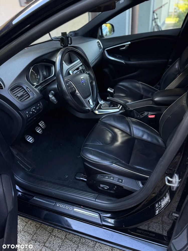 Volvo V40 D4 Drive-E R-Design Kinetic - 21