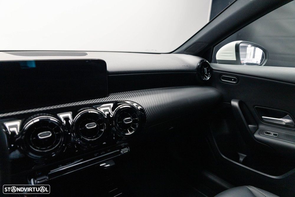 Mercedes-Benz A 200 Standard - 34