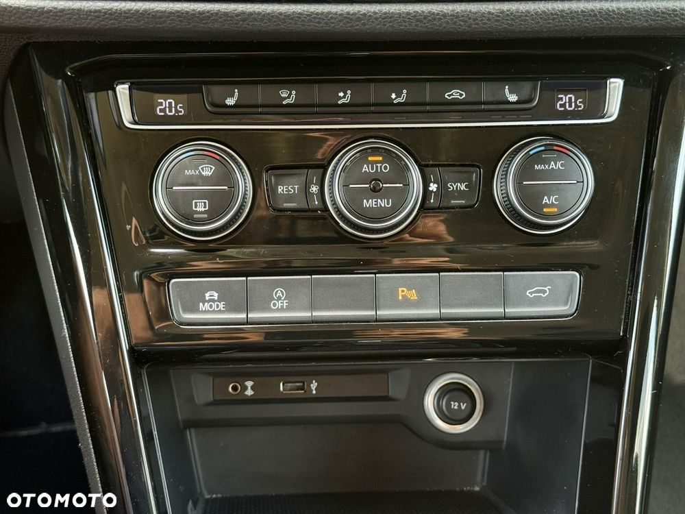 Volkswagen Touran 1.8 TSI BMT Highline DSG - 31