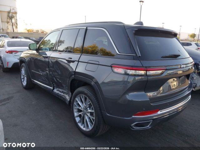 Jeep Grand Cherokee - 4