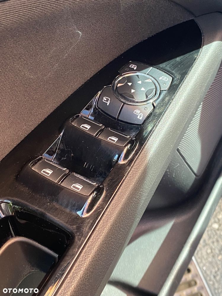 Ford Mondeo 2.0 EcoBlue Titanium - 20