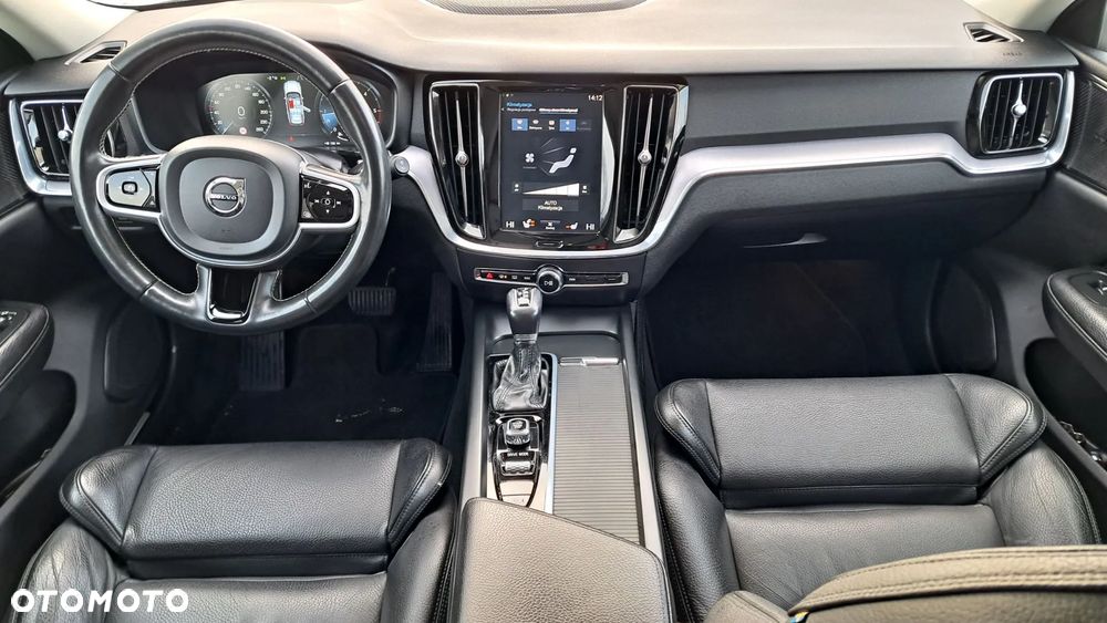 Volvo V60 D4 AWD Geartronic Momentum - 9