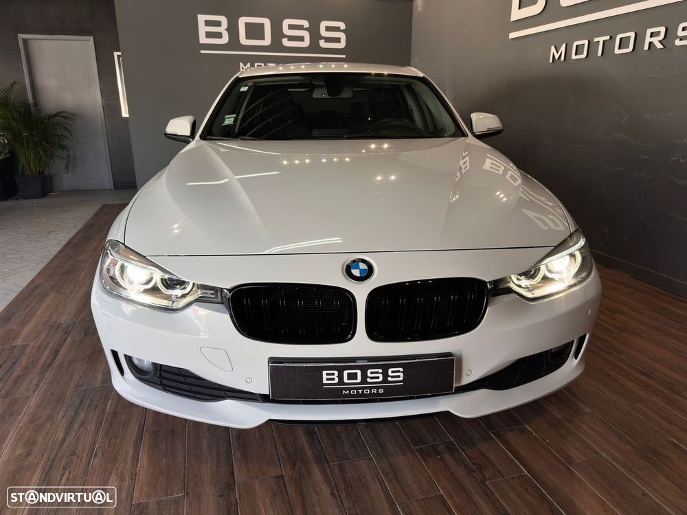BMW 318 d Line Sport - 5