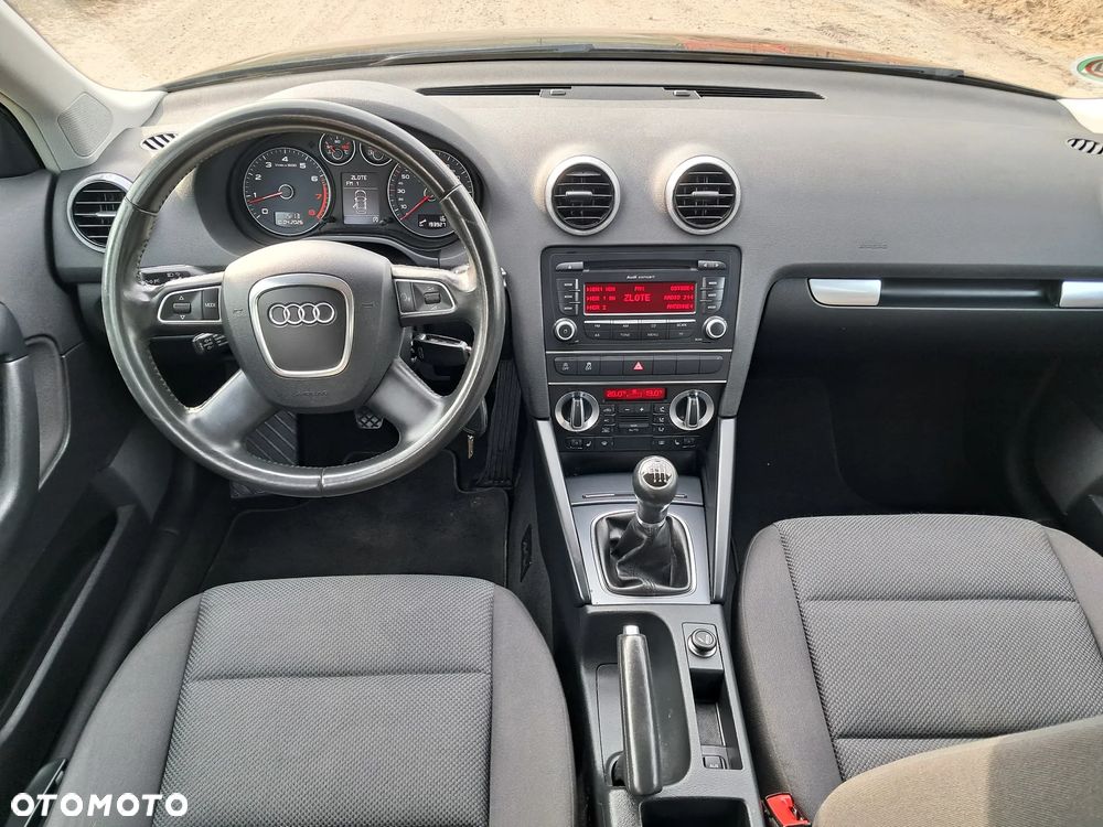 Audi A3 Sportback 1.4 TFSI S line Sportpaket - 16