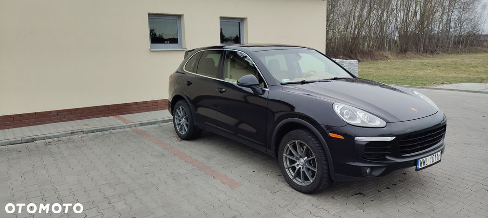 Porsche Cayenne Standard - 1