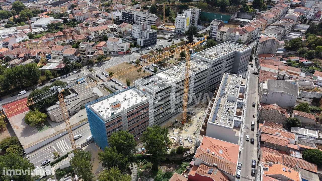 T1 Novo com Varanda a Sul, Garagem e Jardim | Junto ao Dragão, Porto - Grande imagem: 3/28