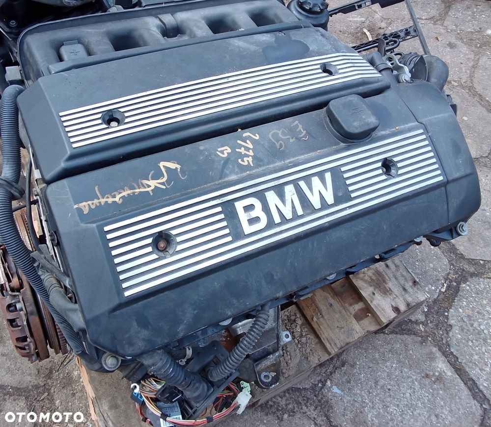 Silnik BMW E39 2,2 benzyna 750290001 - 2