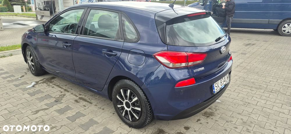 Hyundai i30 1.4 Classic + - 7