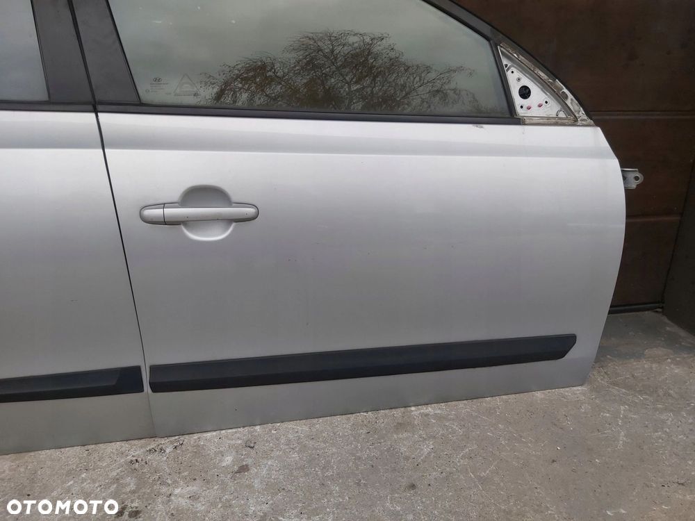 HYUNDAI i30 I Kombi drzwi prawy przód prawe przednie KOMBI 2R - 2