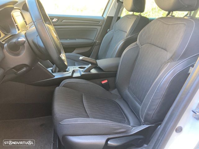 Renault Mégane Sport Tourer 1.3 TCe Limited - 28