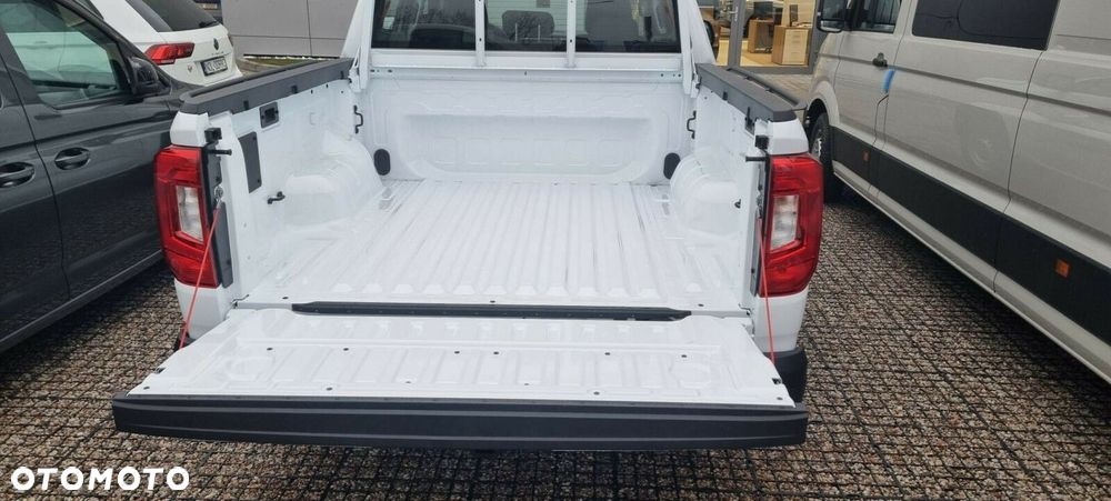 Volkswagen Amarok - 4