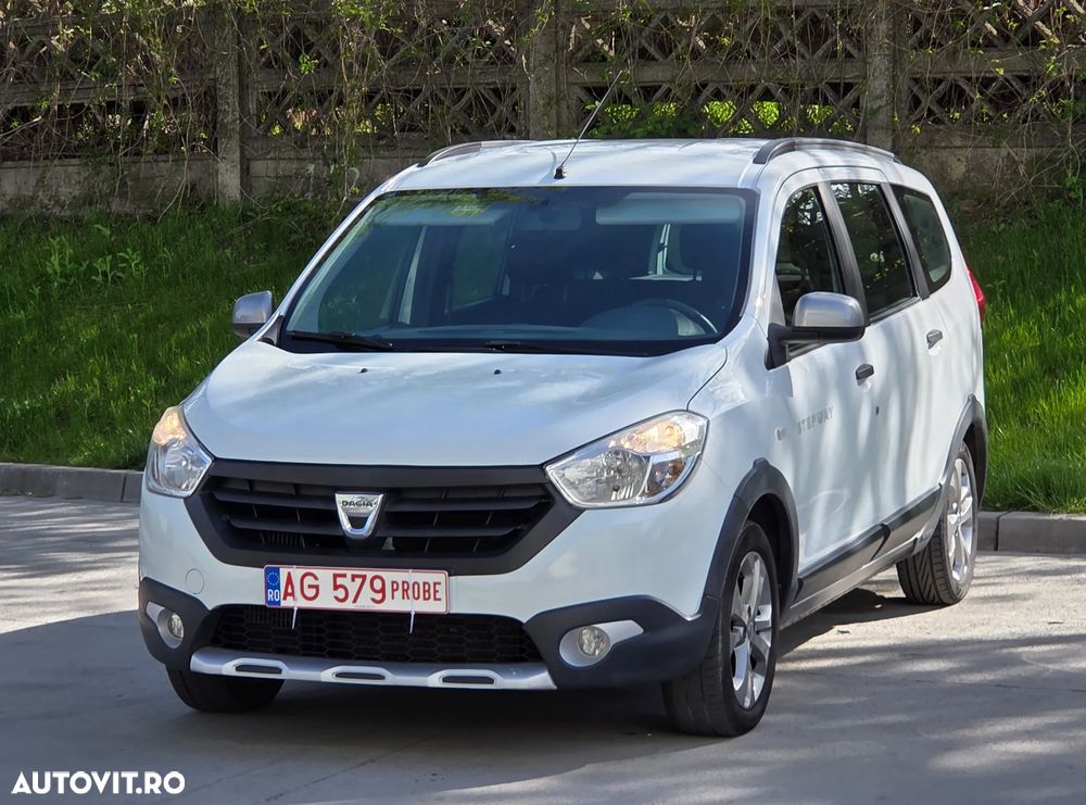 Dacia Lodgy TCe 115 Stepway - 3