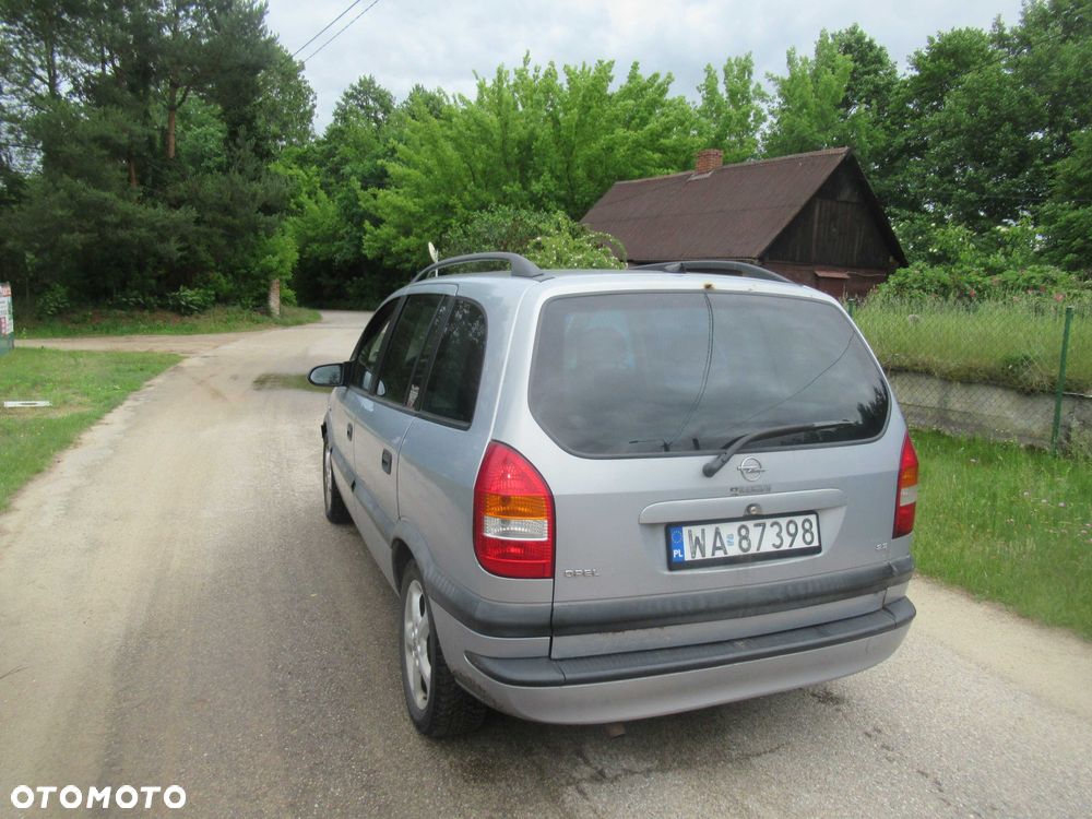 Opel Zafira - 4