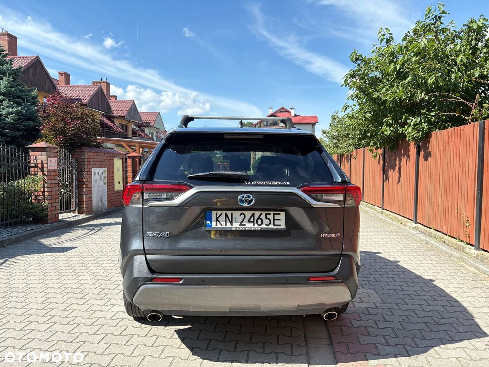 Toyota RAV4 - 6