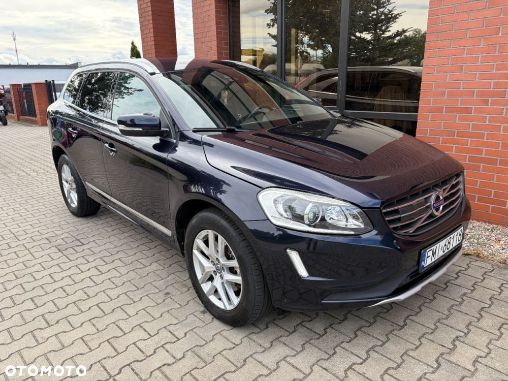 Volvo XC 60 D4 AWD Momentum - 2