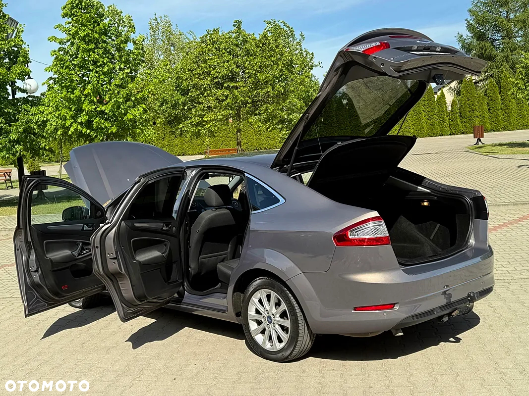 Ford Mondeo 1.6 T Platinium X Plus (Titanium) - 37