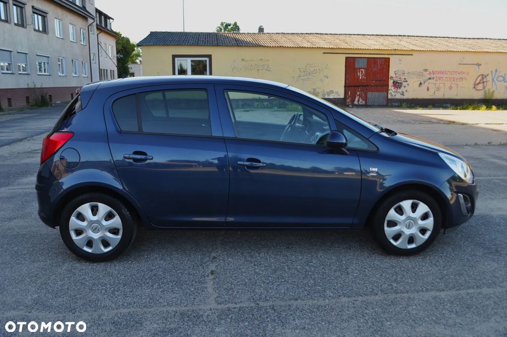 Opel Corsa 1.4 16V Satellite - 5
