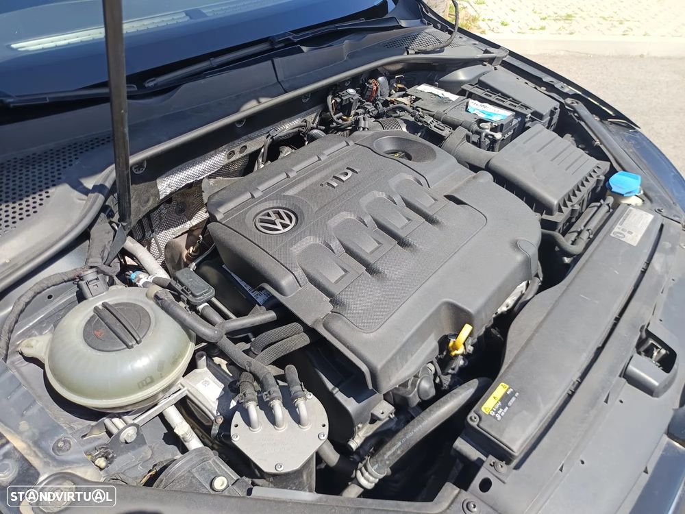 VW Golf Variant 1.6 TDi GPS Edition - 17