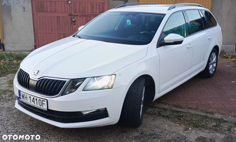 Skoda Octavia 1.6 TDI DSG Style - 2