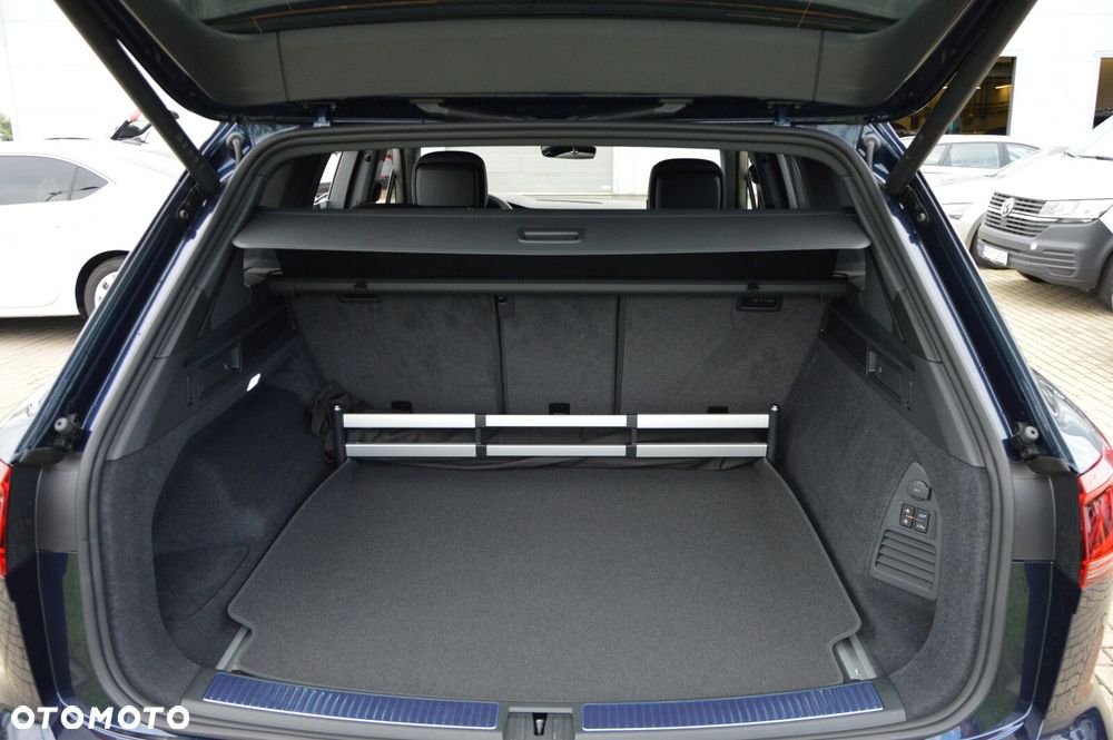 Volkswagen Touareg - 27