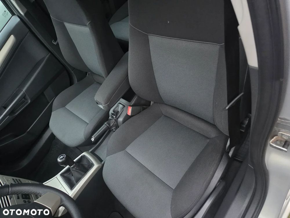 Opel Astra III 1.6 111 - 5