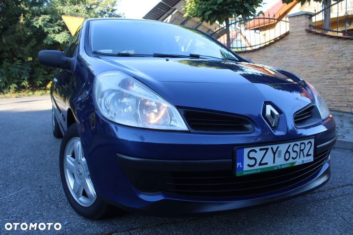 Renault Clio - 2