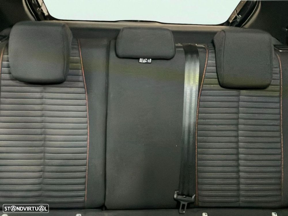 Peugeot 208 1.2 PureTech SE Style - 18