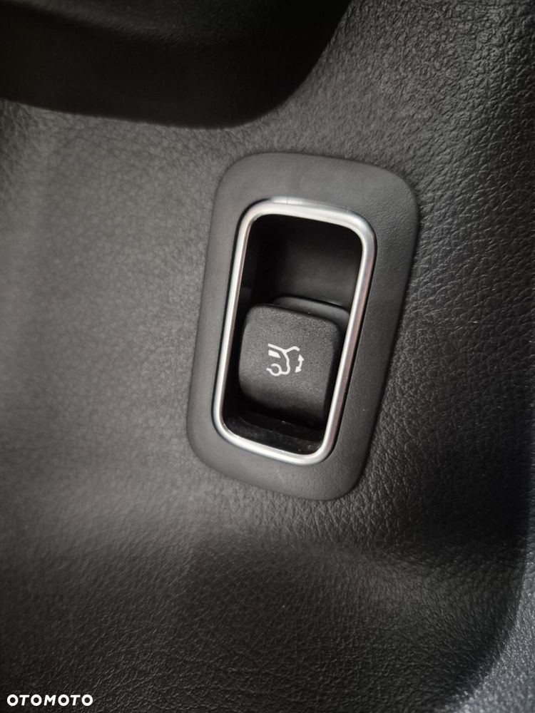 Mercedes-Benz GLB - 17