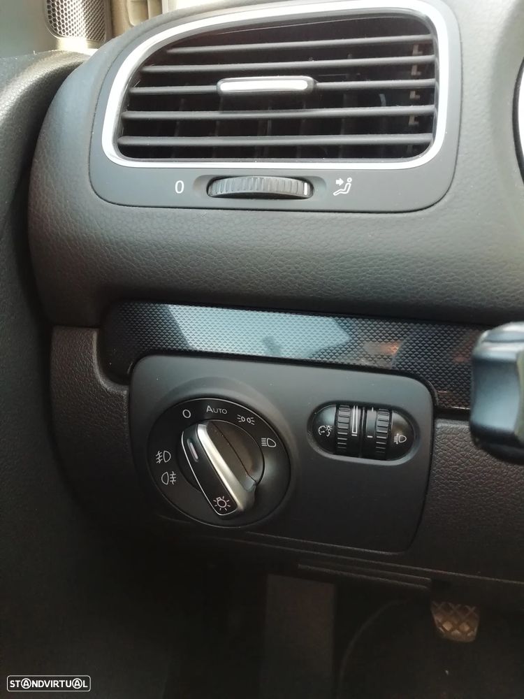 VW Golf 1.6 TDi Confortline - 14