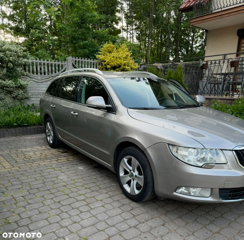Skoda Superb 2.0 TDI PD Ambition - 1