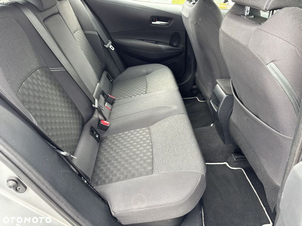 Toyota Corolla - 14