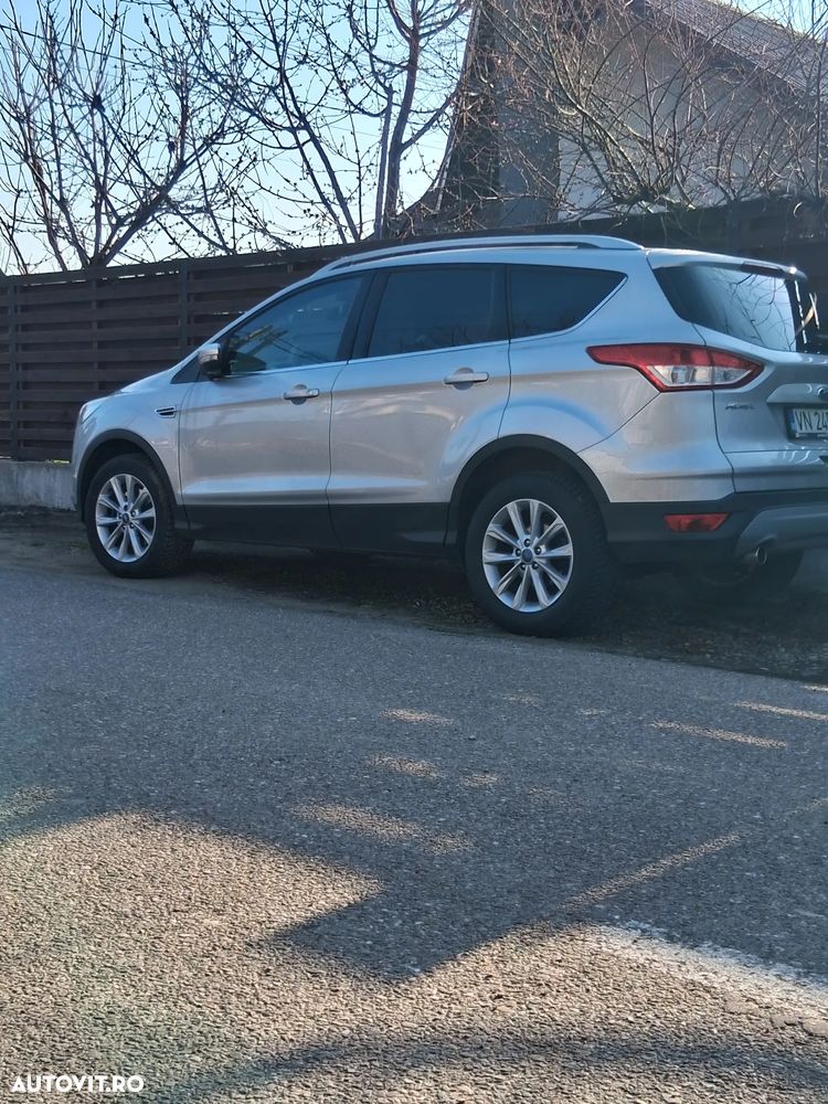 Ford Kuga 2.0 TDCi 2WD Titanium - 2