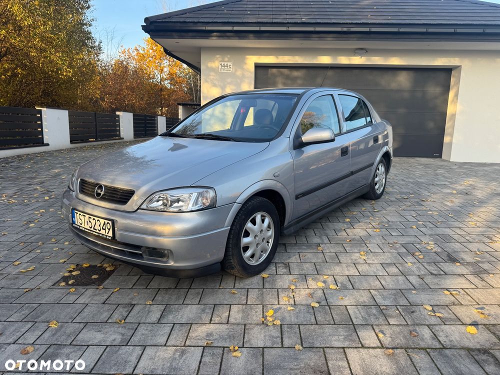 Opel Astra - 1