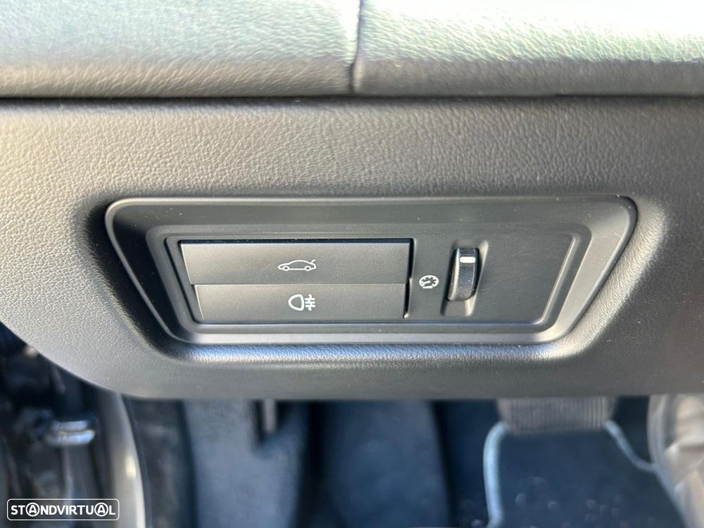 Jaguar XJ 3.0 D V6 Luxury - 12