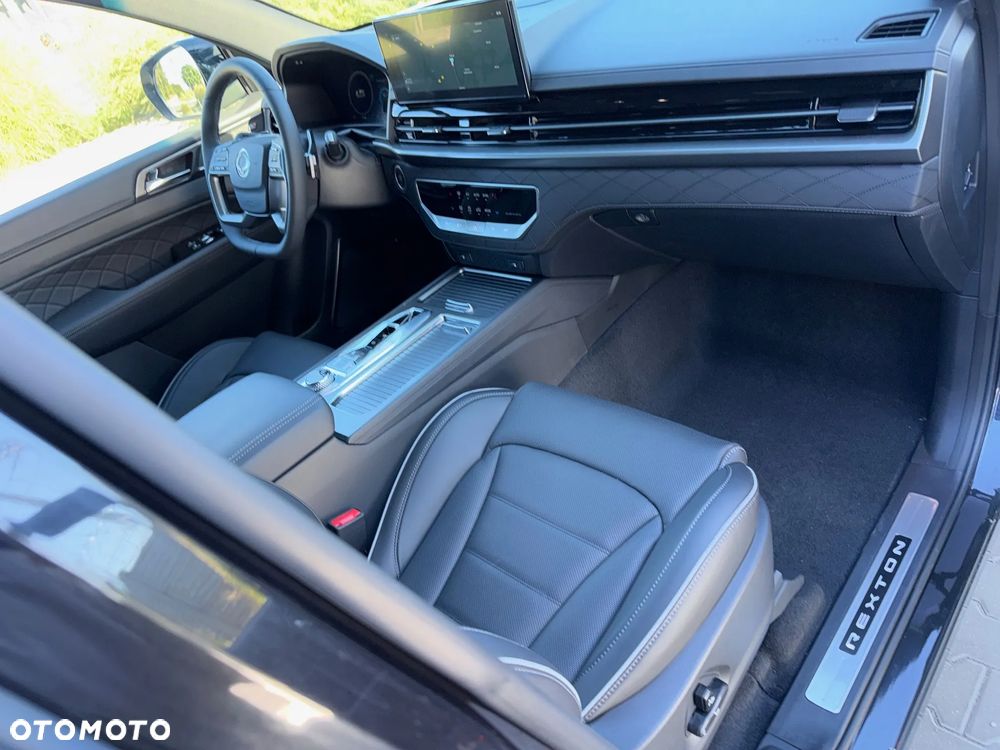 SsangYong/KGM Rexton 2.2 D Black Edition 4WD 7os - 19