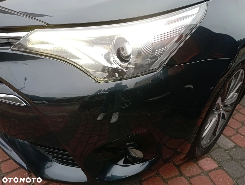 Toyota Avensis 1.8 Prestige MS - 26