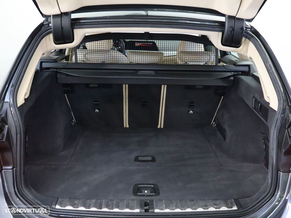 BMW 318 d Auto - 26