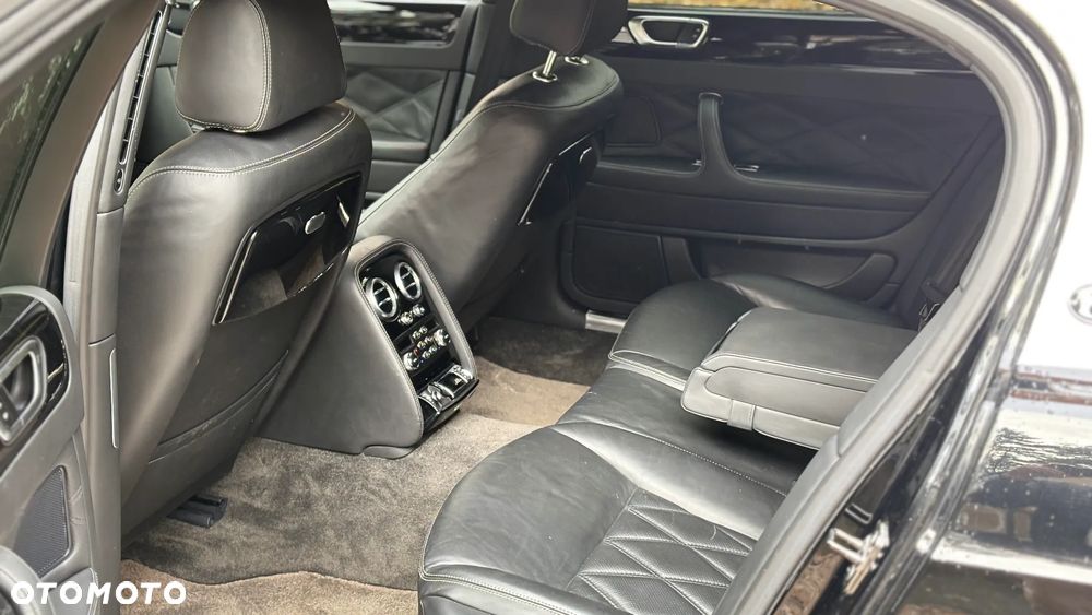 Bentley Flying Spur - 15