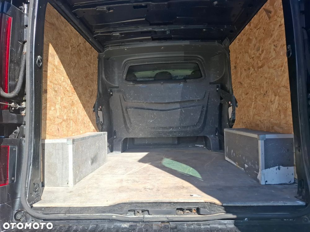 Renault TRAFIC LONG BRYGADÓWKA 2017 BOGATA WERSJA - 34