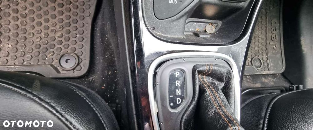Jeep Compass - 12