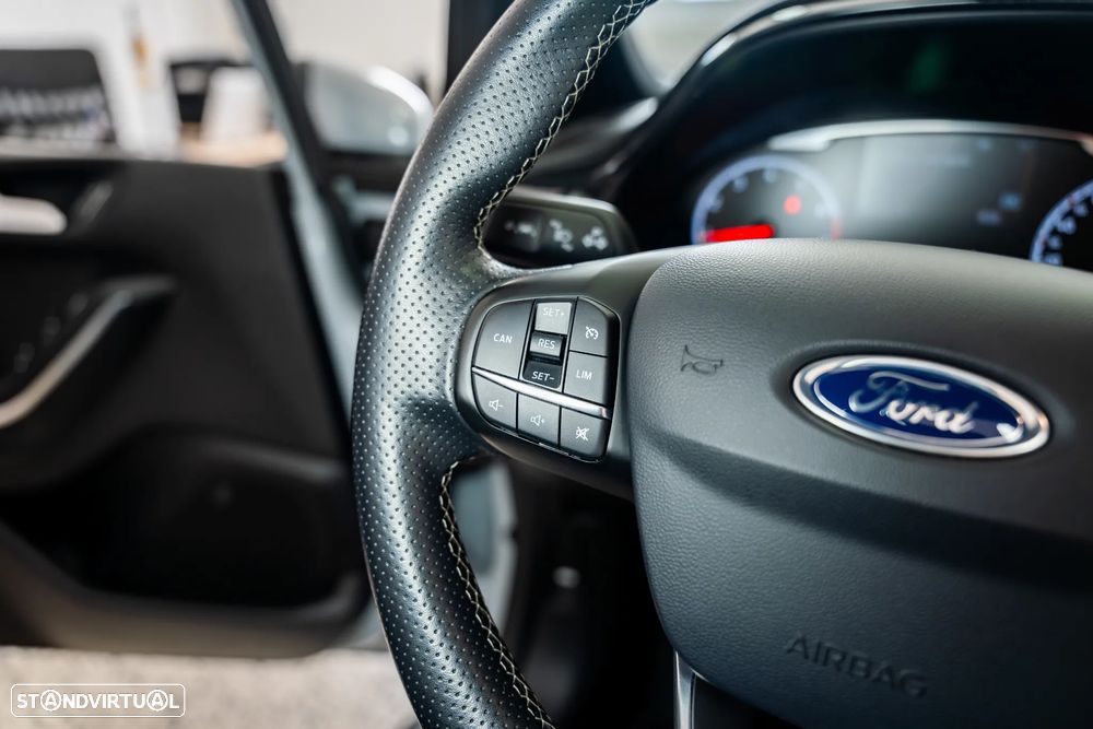 Ford Fiesta 1.5 EcoBoost ST - 36