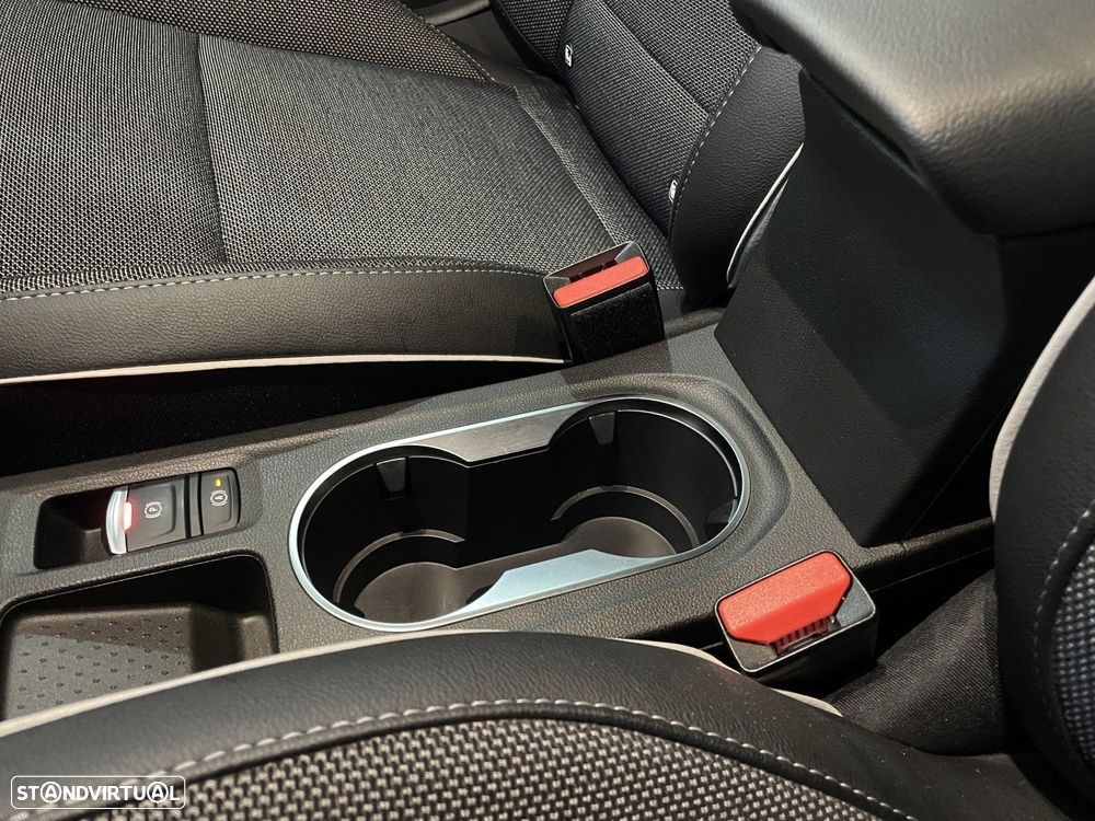 Renault Captur 1.0 TCe Intens - 42