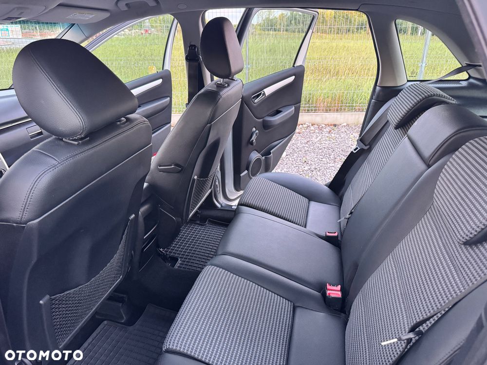 Mercedes-Benz Klasa B 180 CDI Autotronic - 18