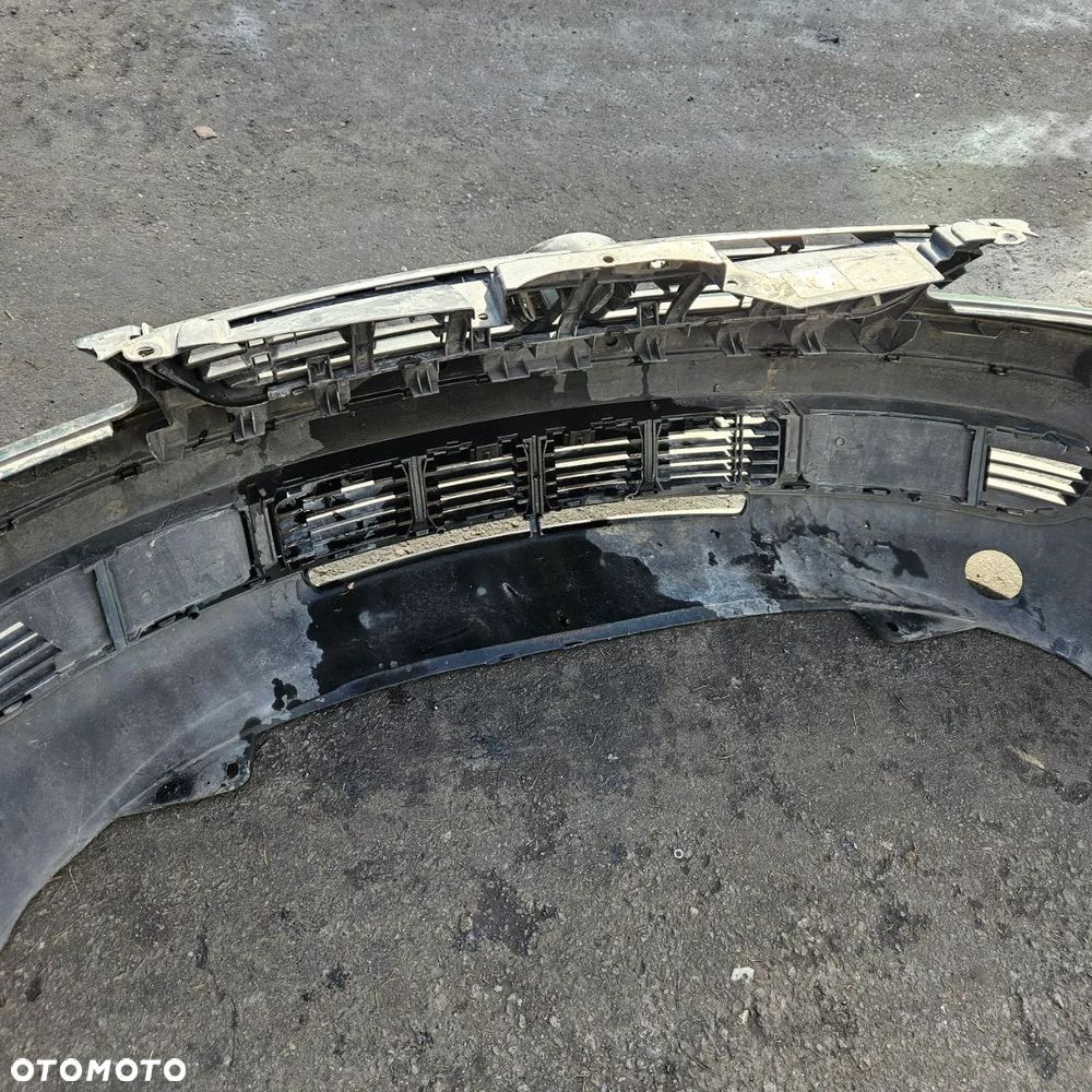 zderzak przód  / zderzak przedni /  Volkswagen Passat B5 (LC6N) - 2