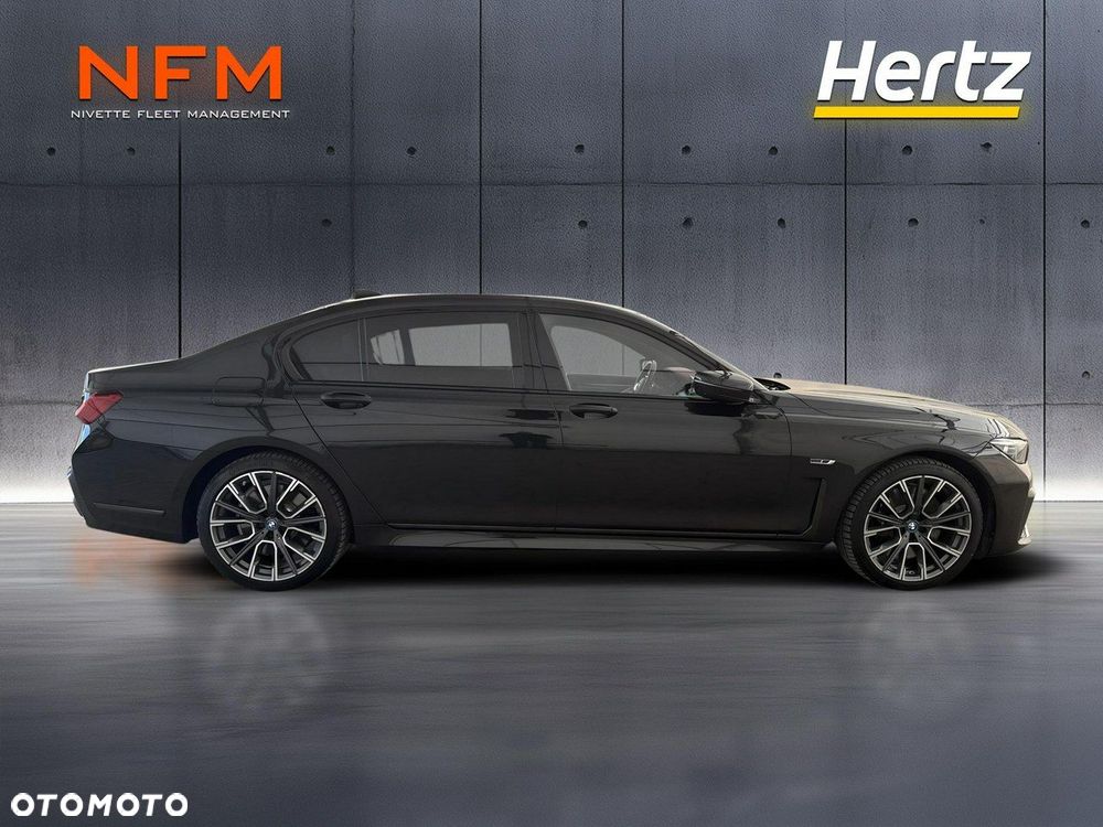 BMW Seria 7 - 8