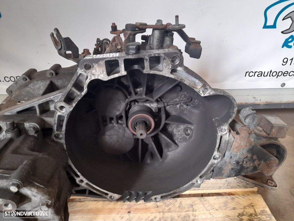 CAIXA VELOCIDADES 4300038070 HYUNDAI SANTA FÉ II 2 MK2 2.2 CRDi GLS 150CV D4EB - 1