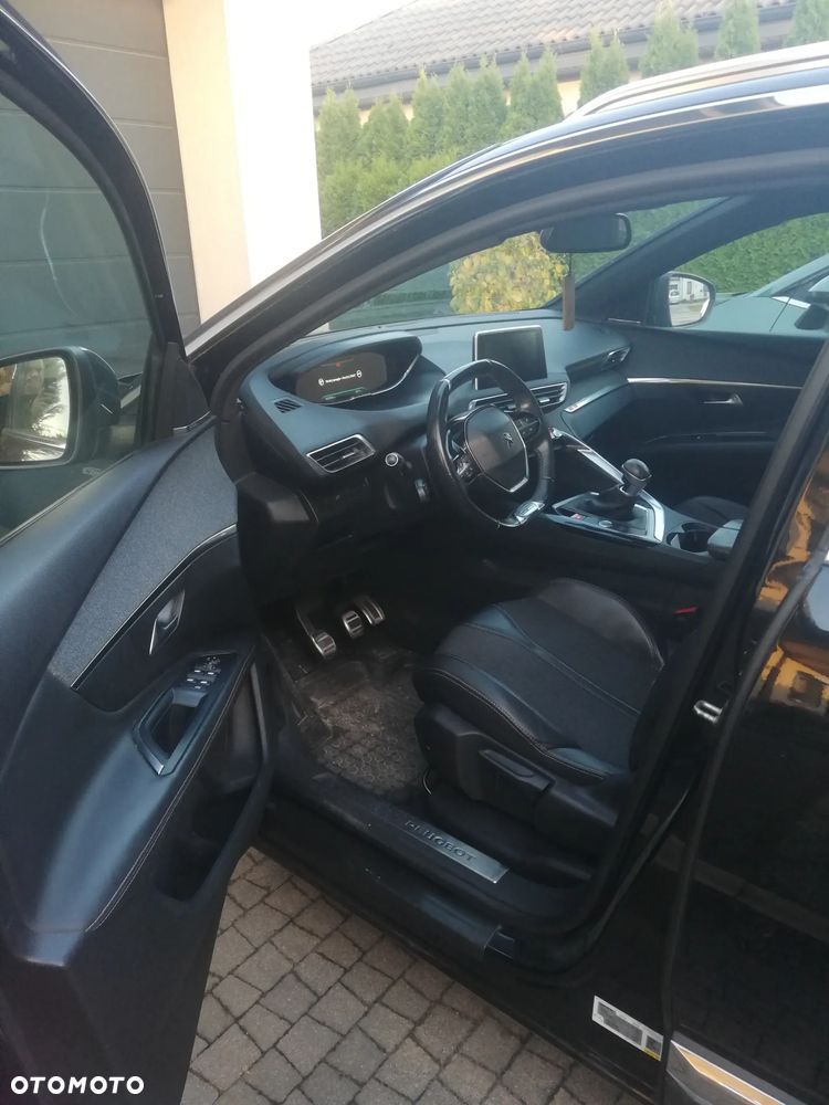 Peugeot 3008 1.2 PureTech Allure S&S - 6