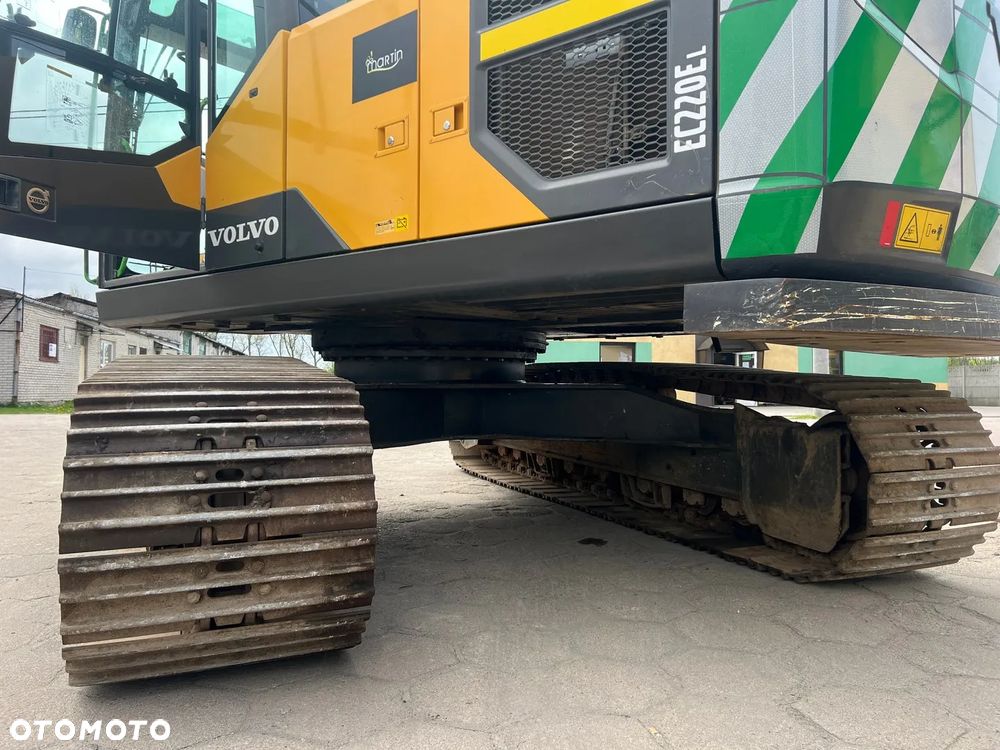 Volvo EC220EL LONG |2015 rok | 175 Km - 25