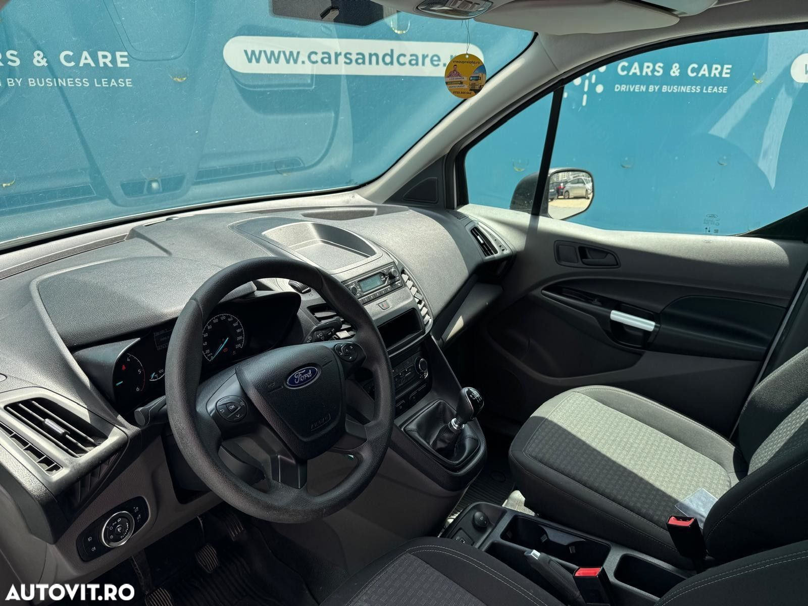 Ford Transit Connect - 12