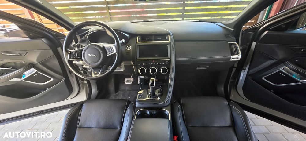 Jaguar E-Pace P300 AWD Sport - 10